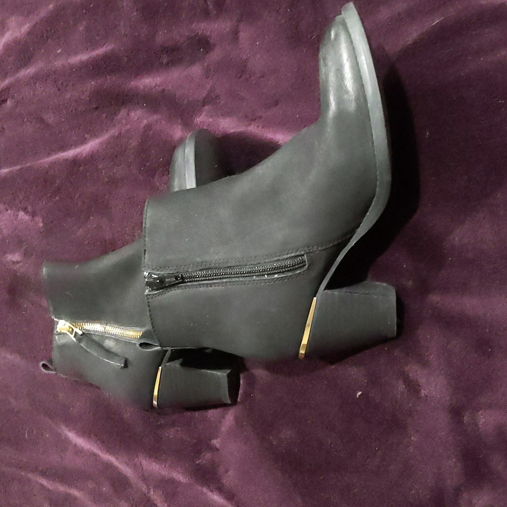 Steve Madden boots